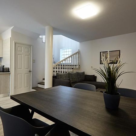 Ovar Apartman โมชนมายารูวาร์ ภายนอก รูปภาพ
