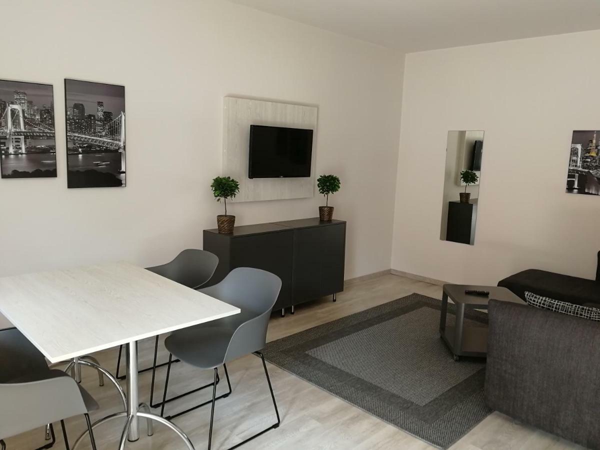 Ovar Apartman โมชนมายารูวาร์ ภายนอก รูปภาพ