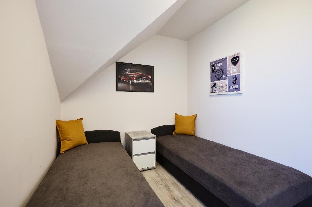 Ovar Apartman โมชนมายารูวาร์ ภายนอก รูปภาพ