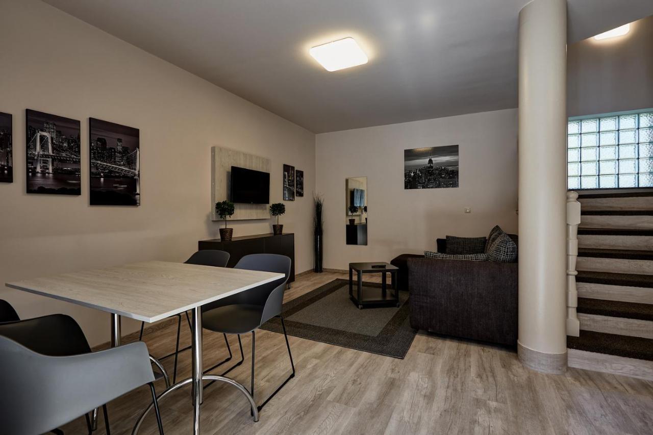Ovar Apartman โมชนมายารูวาร์ ภายนอก รูปภาพ
